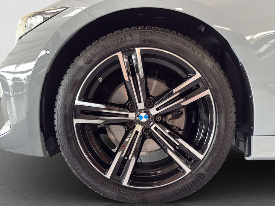 BMW 320d (Bild 15/15)