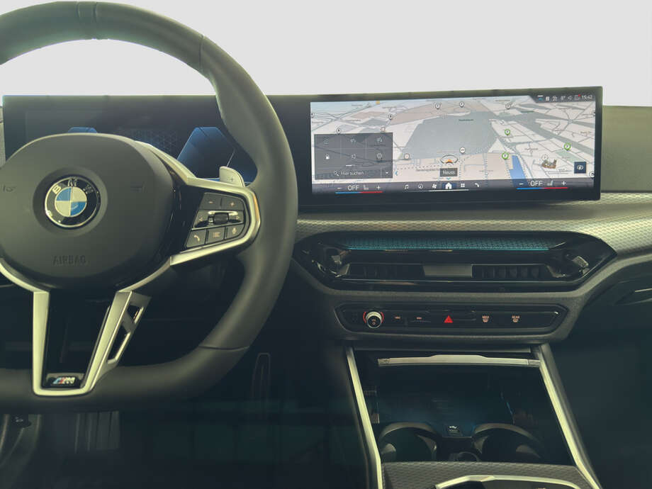 BMW 320d (Bild 5/15)