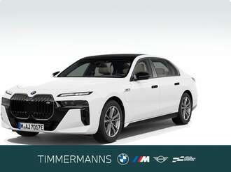 BMW M760 (Bild 1/6)