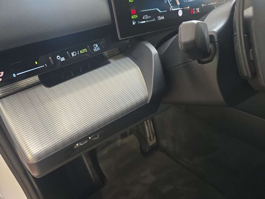 BMW 520d (Bild 9/19)