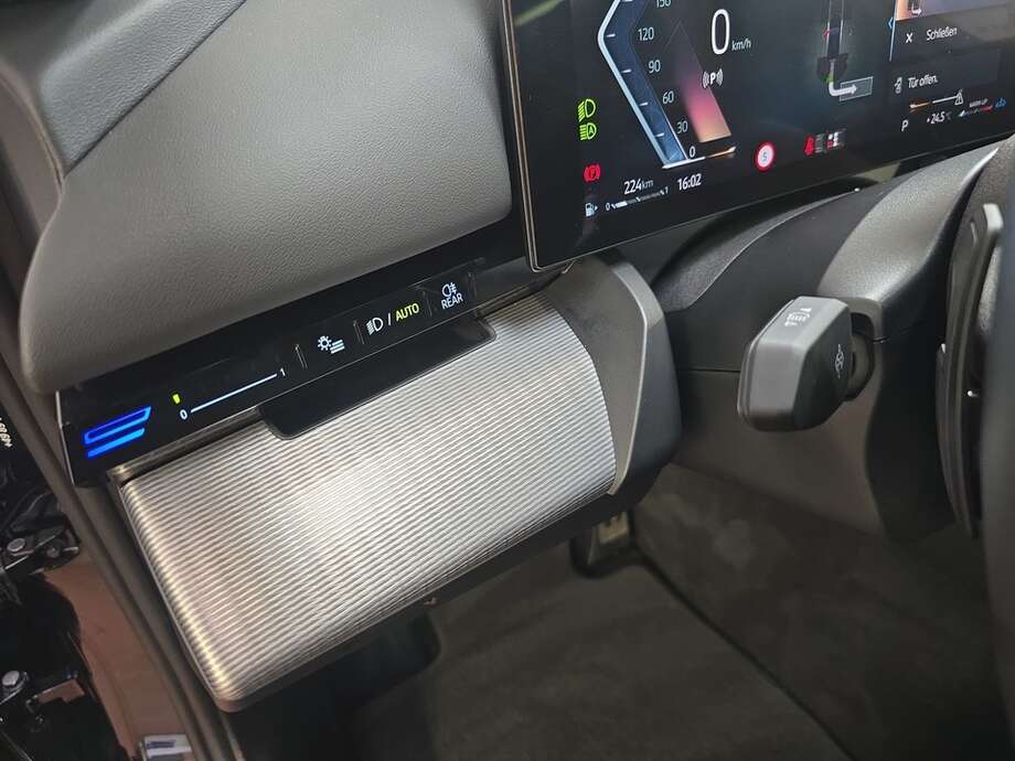 BMW 520d (Bild 9/19)