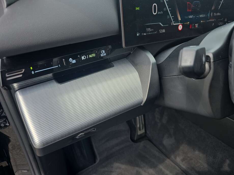 BMW 520d (Bild 9/19)