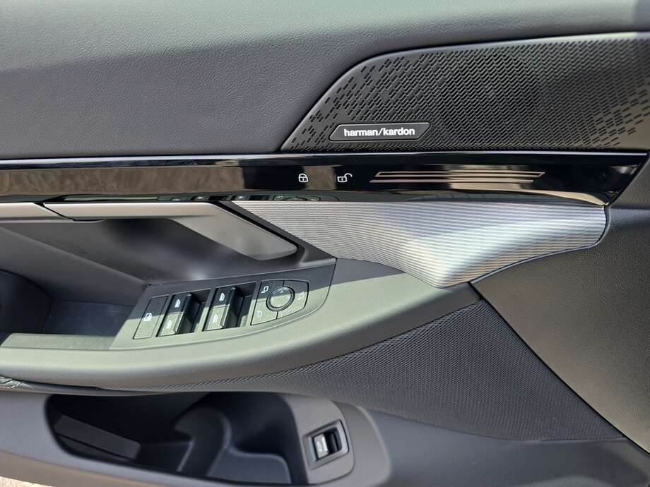 BMW 520d (Bild 8/19)