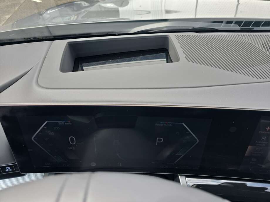 BMW 520d (Bild 10/19)