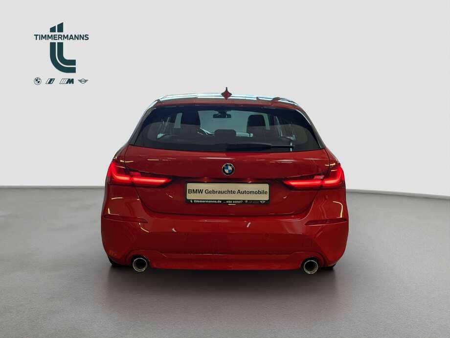 BMW 118d (Bild 13/18)