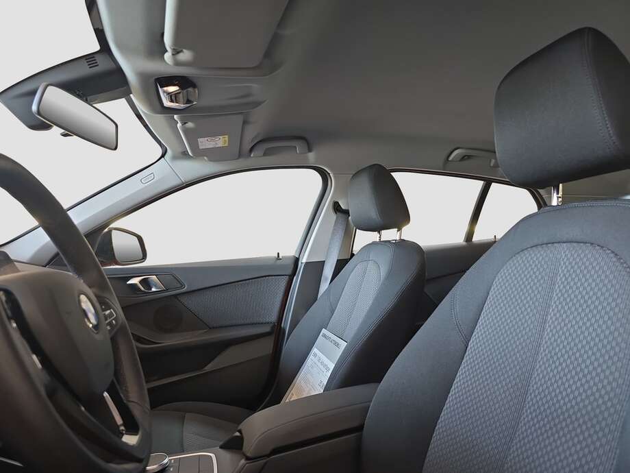 BMW 118d (Bild 3/18)