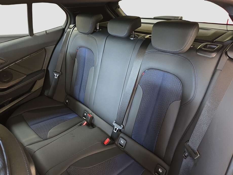 BMW 120i (Bild 6/18)