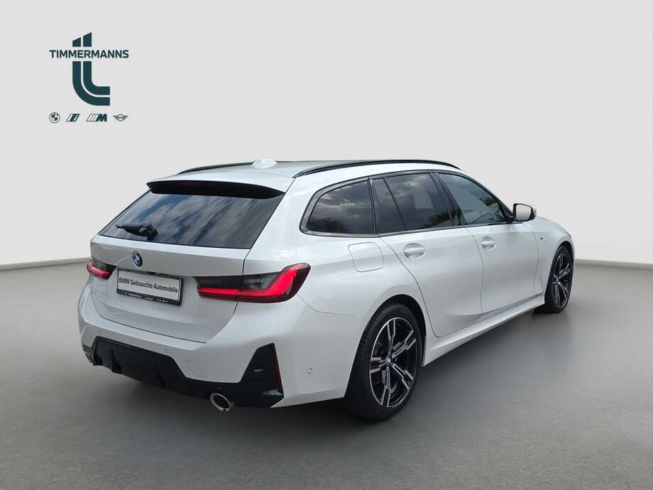 BMW 320d (Bild 14/18)