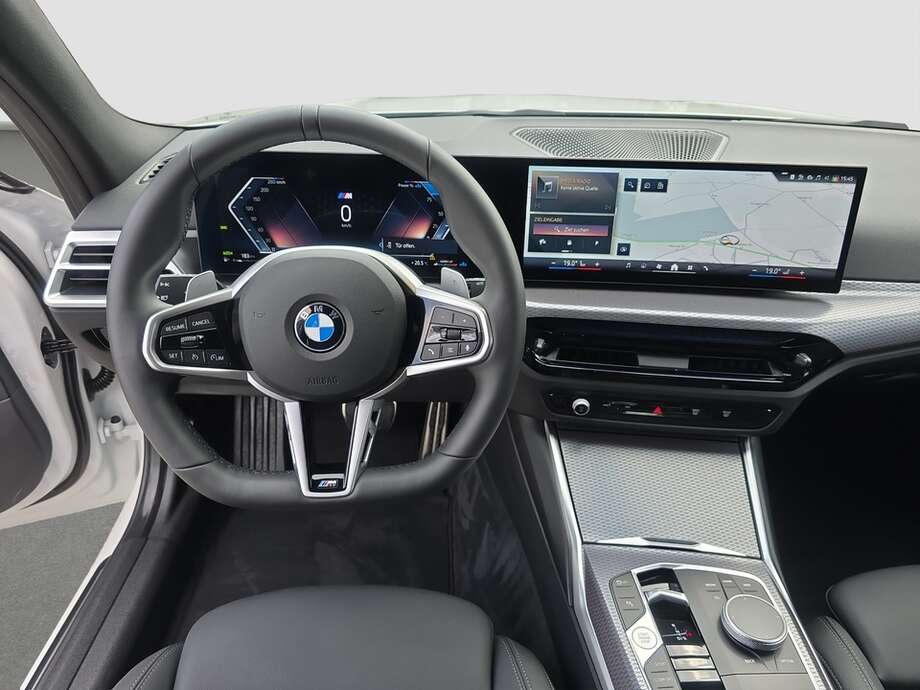 BMW 320d (Bild 5/18)