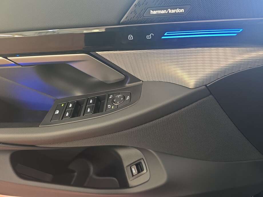 BMW 520d (Bild 8/18)