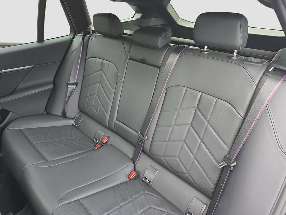 BMW 520d (Bild 6/19)