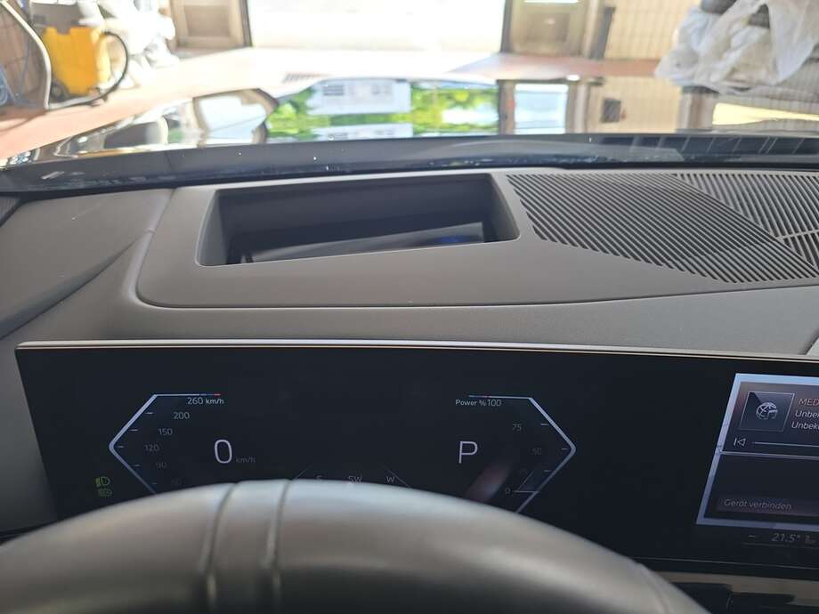 BMW 520d (Bild 10/19)