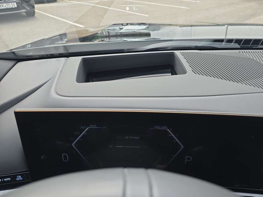 BMW 520d (Bild 10/19)