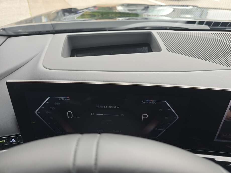 BMW 520d (Bild 10/19)