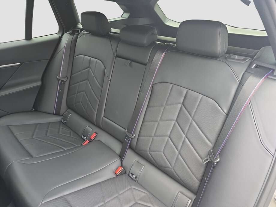 BMW 520d (Bild 6/19)