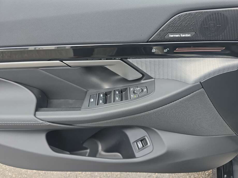 BMW 520d (Bild 8/19)