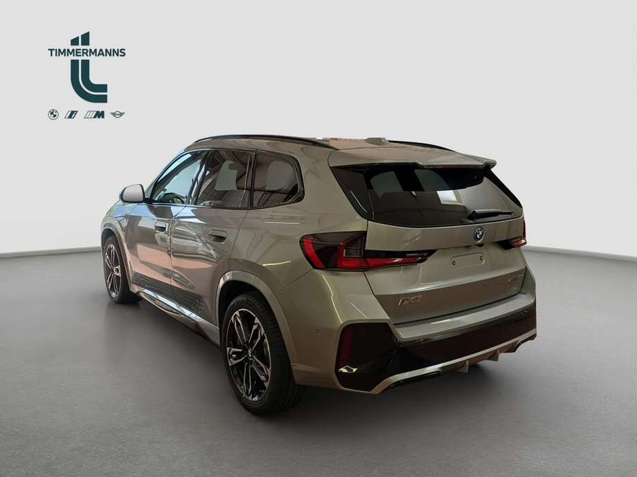 BMW iX1 eDrive20 (Bild 13/19)