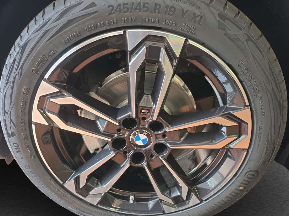 BMW iX1 eDrive20 (Bild 19/19)