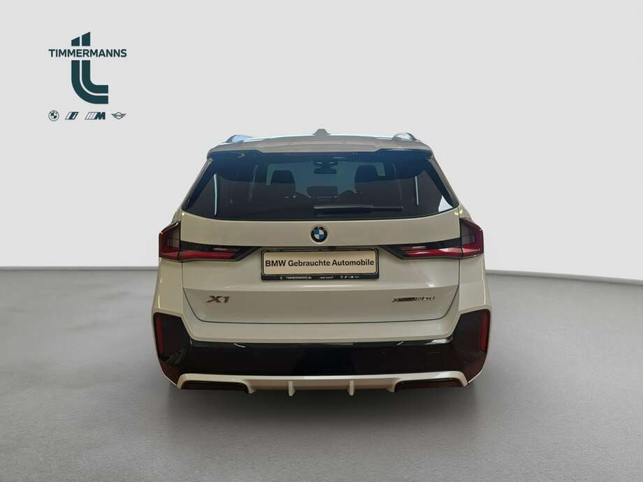 BMW X1 (Bild 13/18)