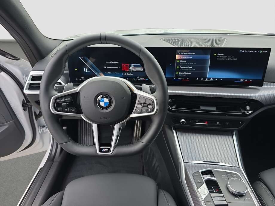 BMW 318d (Bild 5/18)