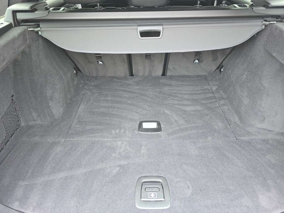 BMW 318d (Bild 7/18)