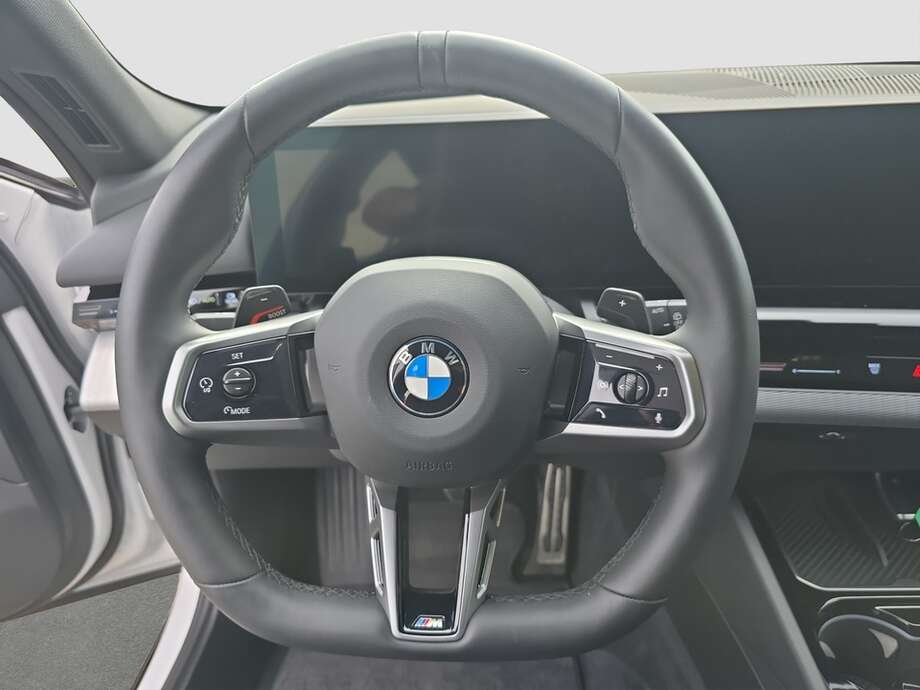 BMW 520d (Bild 4/19)