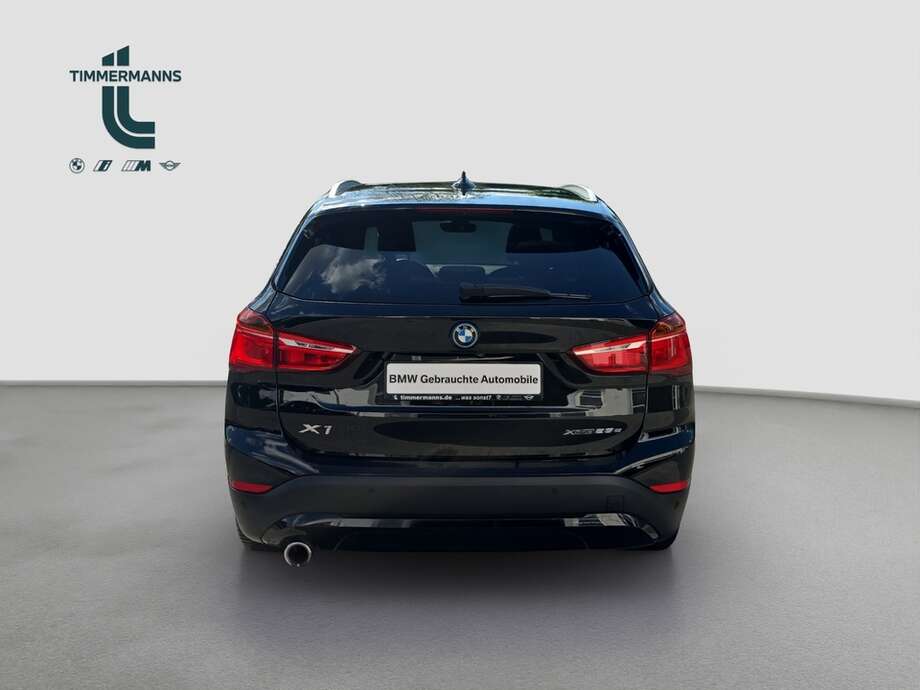 BMW X1 (Bild 13/18)