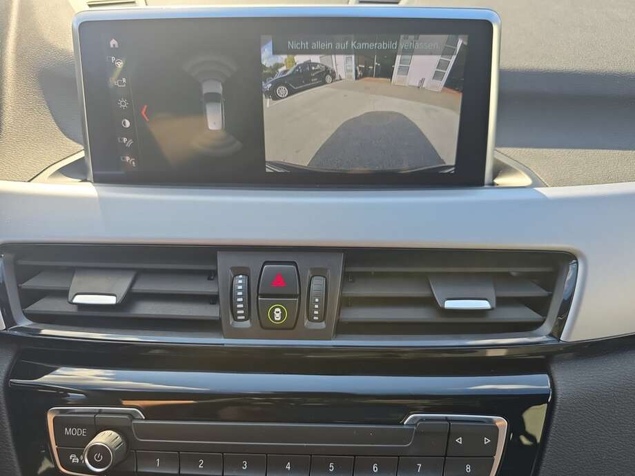 BMW X1 (Bild 10/18)
