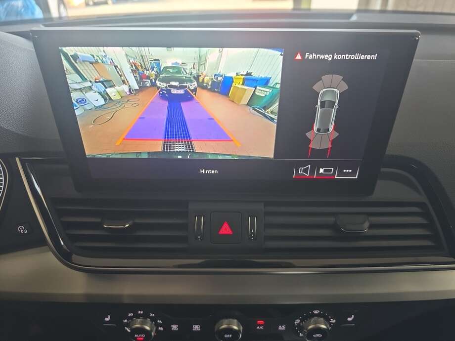 Audi SQ5 Sportback SQ5 TDI tiptronic quattro (Bild 10/18)