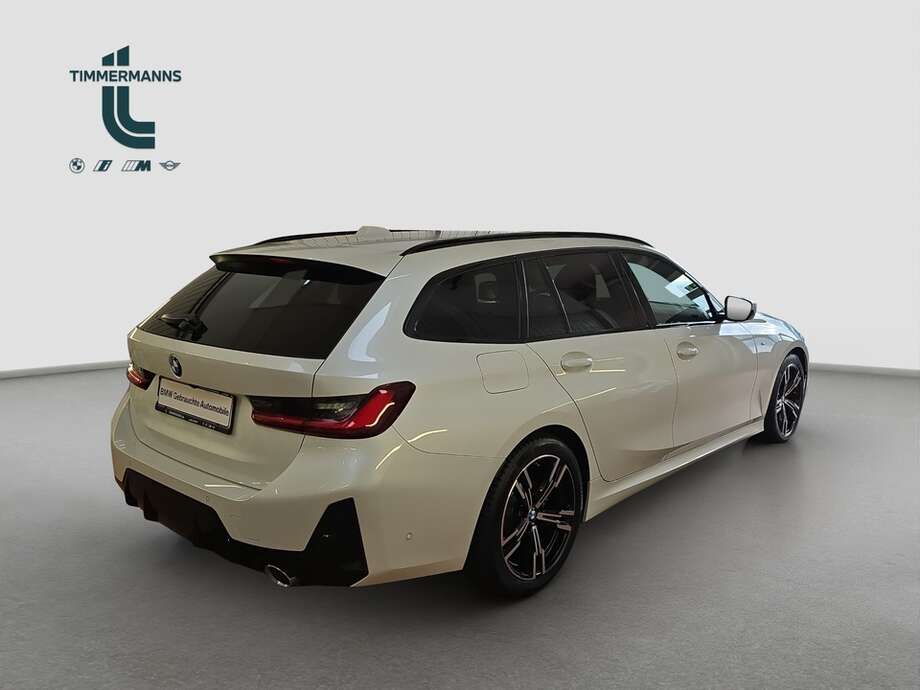 BMW 318d (Bild 14/18)