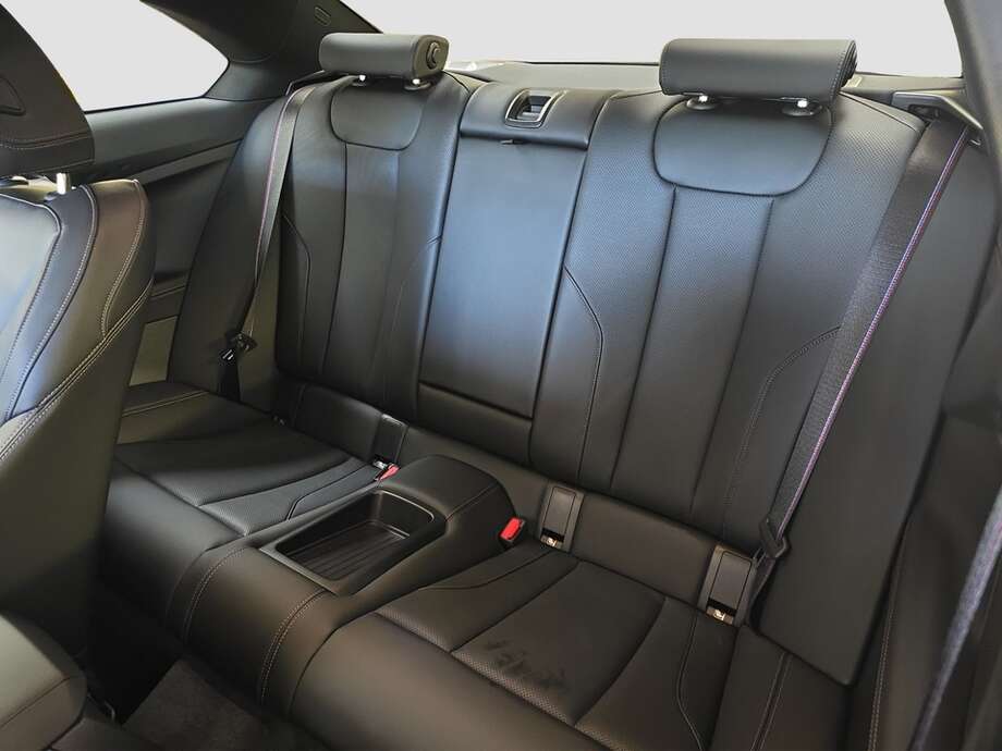 BMW M240i (Bild 6/18)