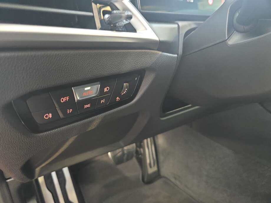 BMW M240i (Bild 9/18)