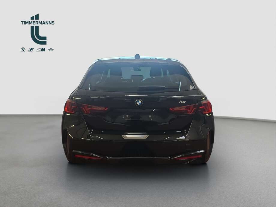 BMW 116 (Bild 12/17)