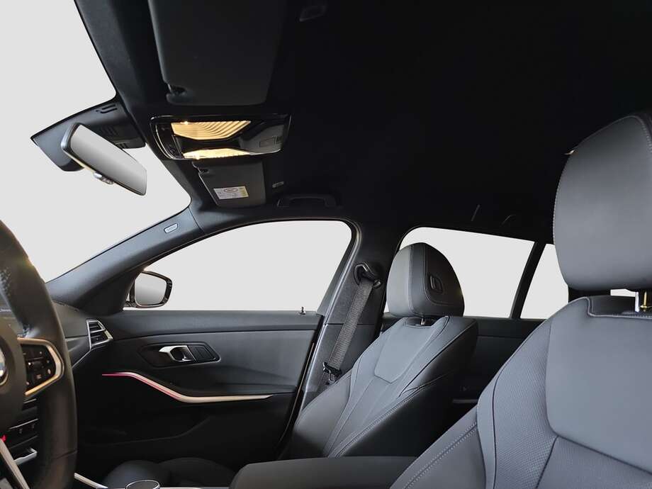 BMW 320d (Bild 3/18)