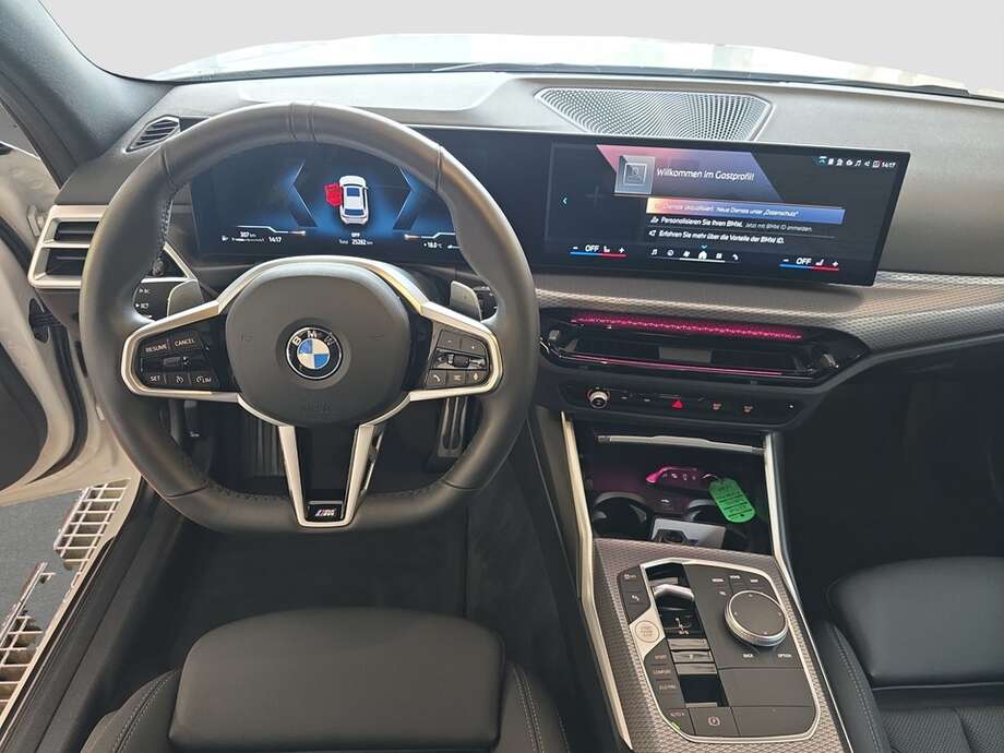 BMW 320d (Bild 5/18)