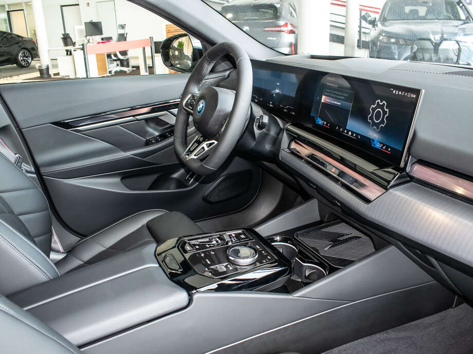 BMW i5 eDrive40 Touring (Bild 15/20)