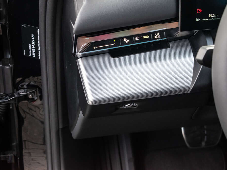 BMW 520d (Bild 6/19)