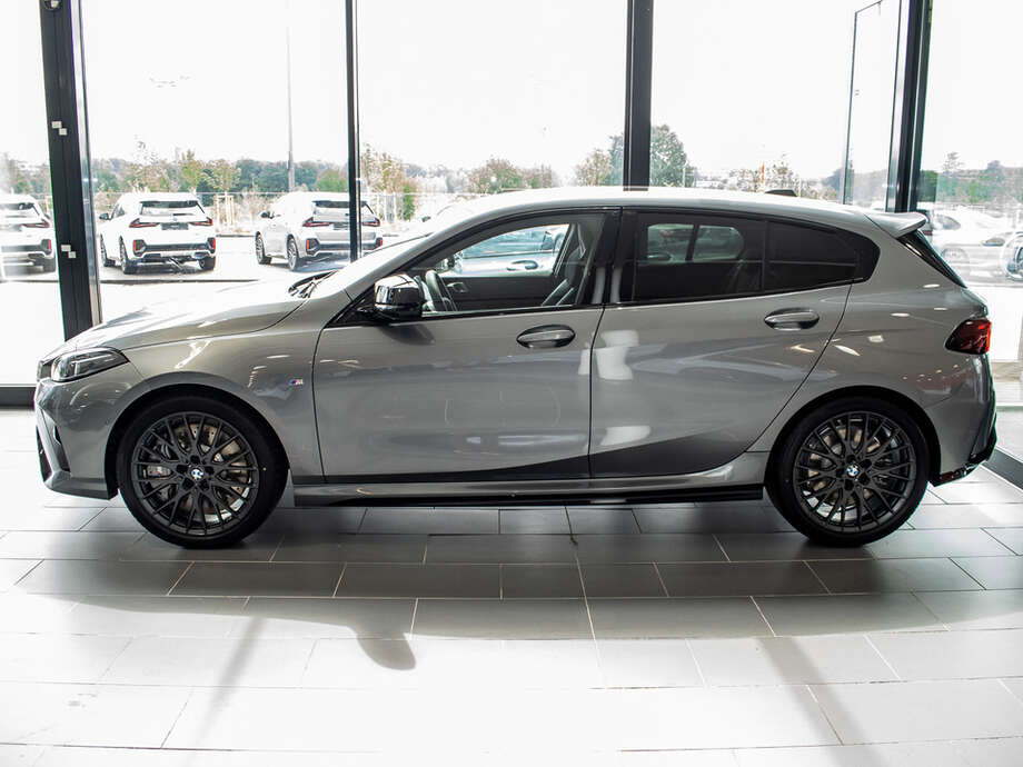 BMW M135 (Bild 15/19)