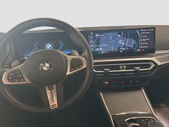 BMW 330i (Bild 3/18)