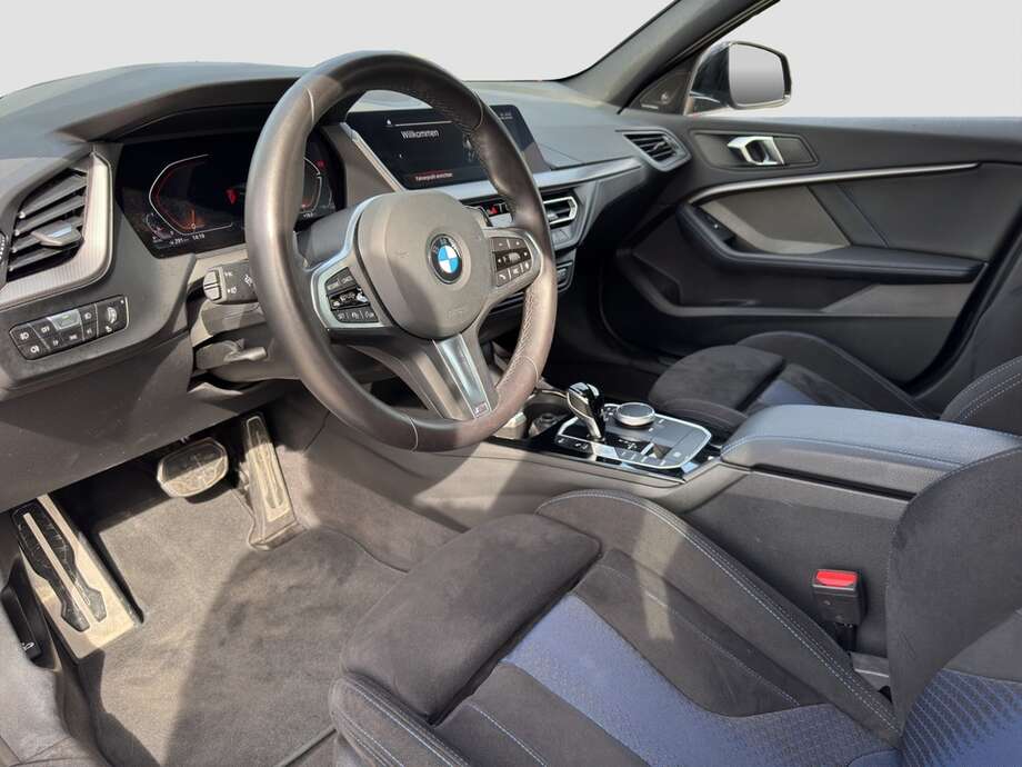 BMW 118d (Bild 1/22)