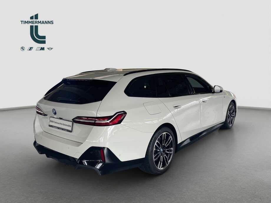 BMW i5 eDrive40 (Bild 8/14)