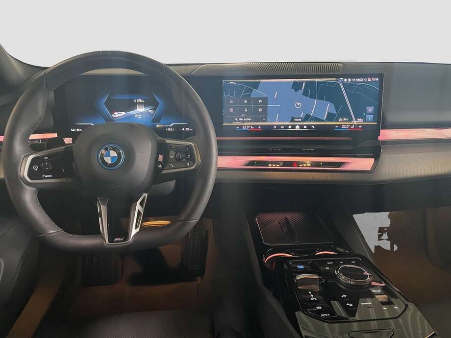 BMW i5 eDrive40 (Bild 2/14)