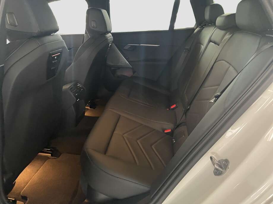 BMW i5 eDrive40 (Bild 3/14)