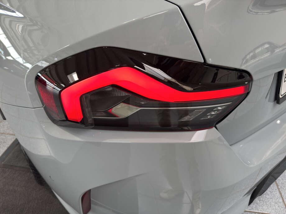 BMW M240i (Bild 6/17)