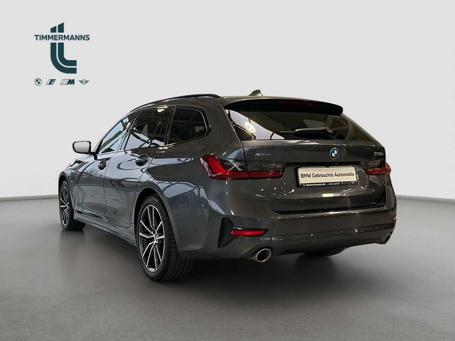 BMW 330e (Bild 18/24)