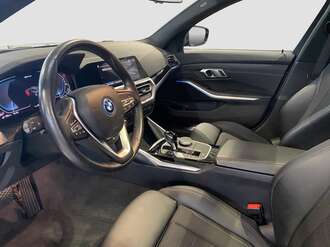 BMW 330e (Bild 2/24)