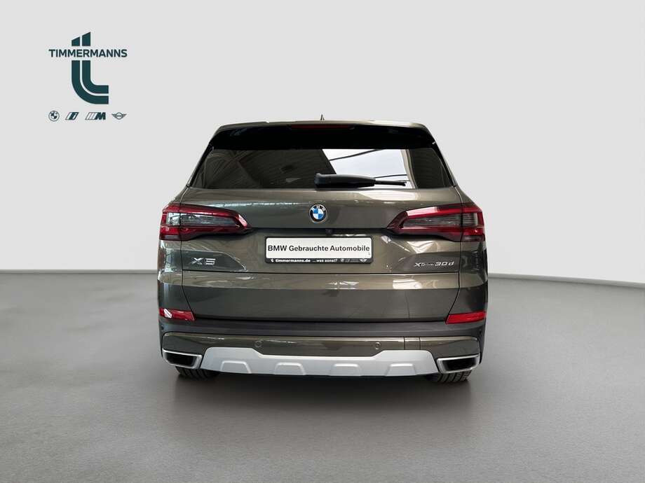 BMW X5 (Bild 10/15)