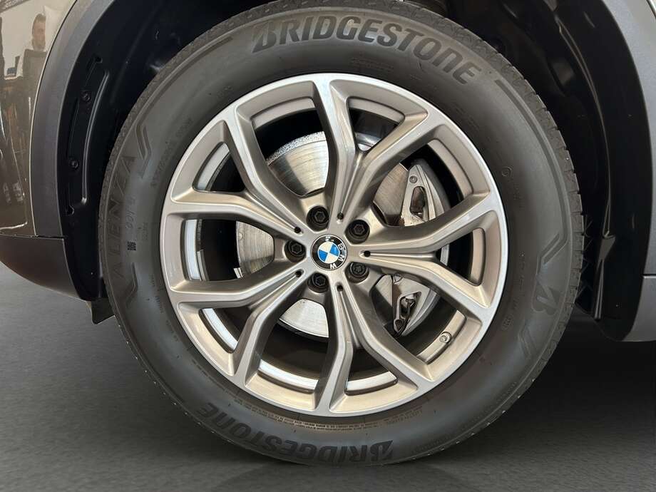 BMW X5 (Bild 15/15)
