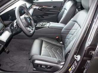 BMW i5 eDrive40 Touring (Bild 2/20)