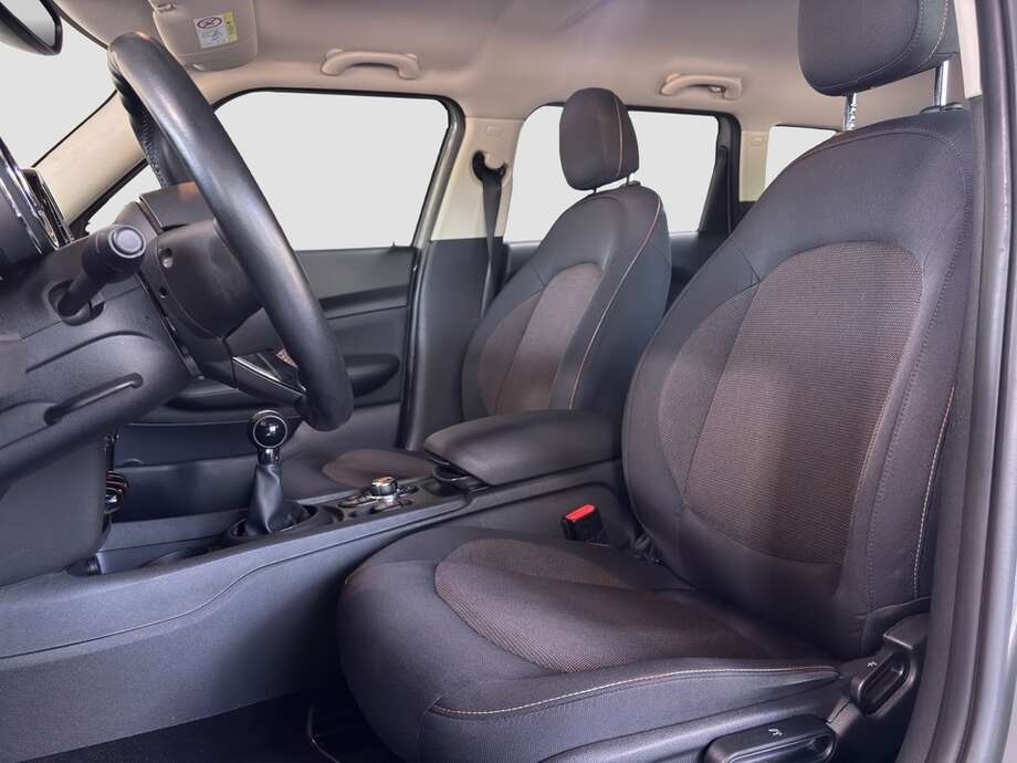 MINI Cooper D Clubman (Bild 2/2)